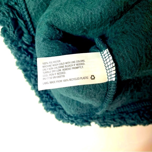 SUPER SOFT COMFY Women's Cowl Neck Sweater Green Size Medium. NWT - Picture 2 of 4